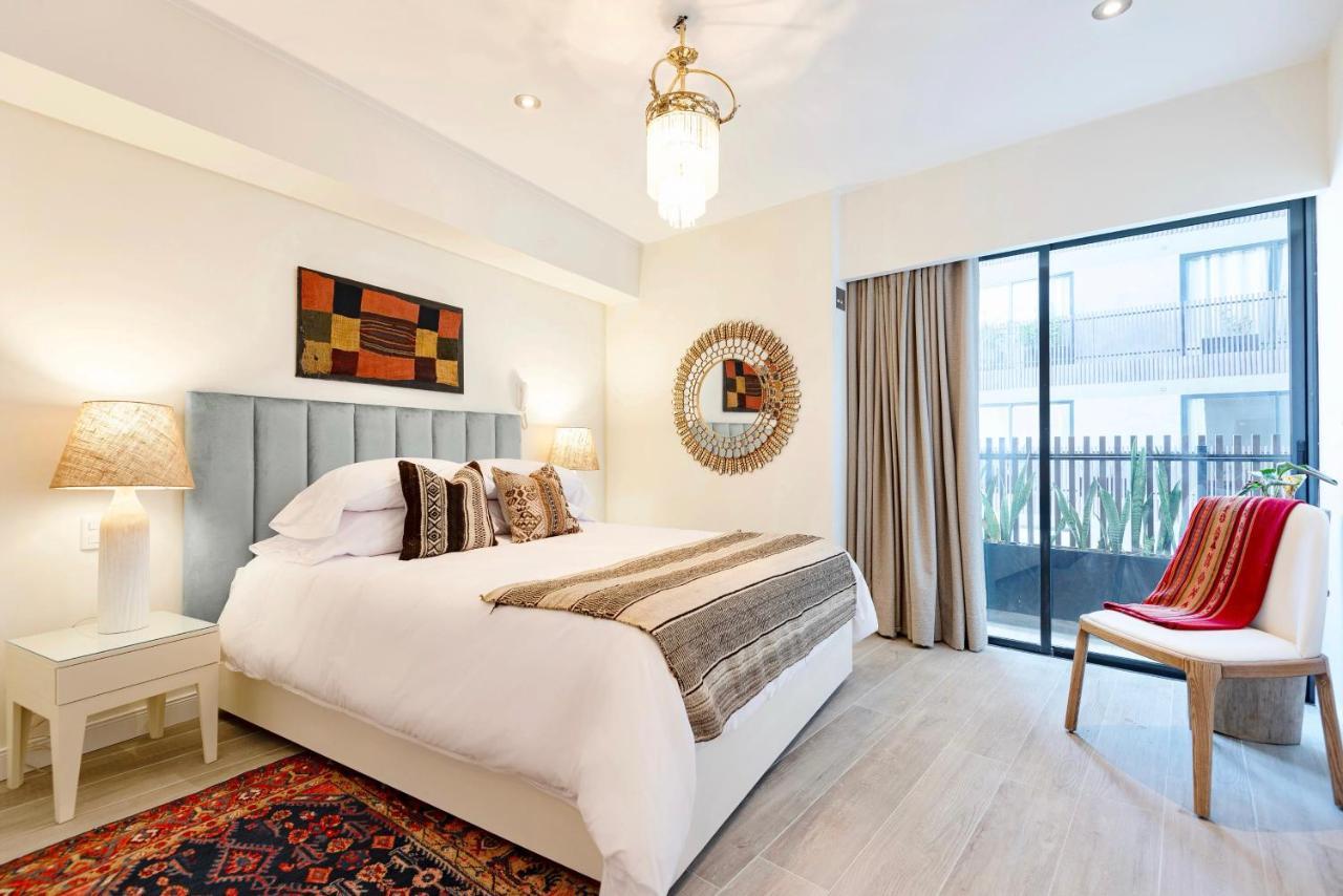 ✶ Maras ✶ Luxury Rooftop Pool & Grill Apartment